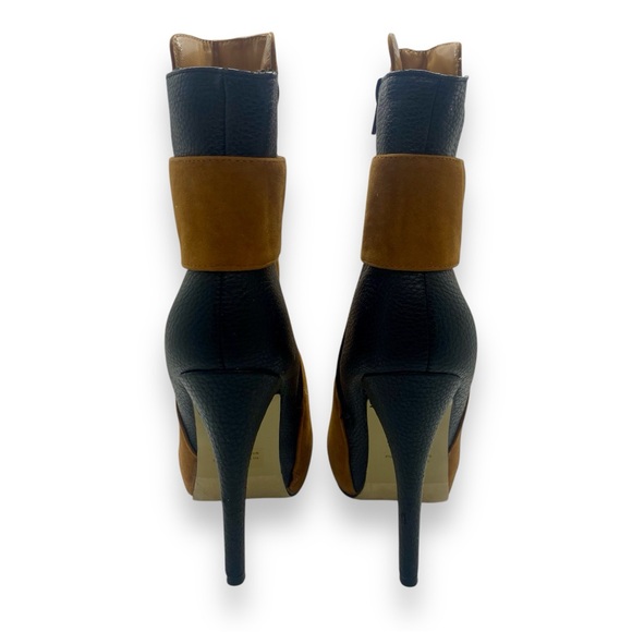 Just Fabulous Faux-Suede Camel & Black 4" Stiletto Heel Boots Size 6.6 - Picture 5 of 10